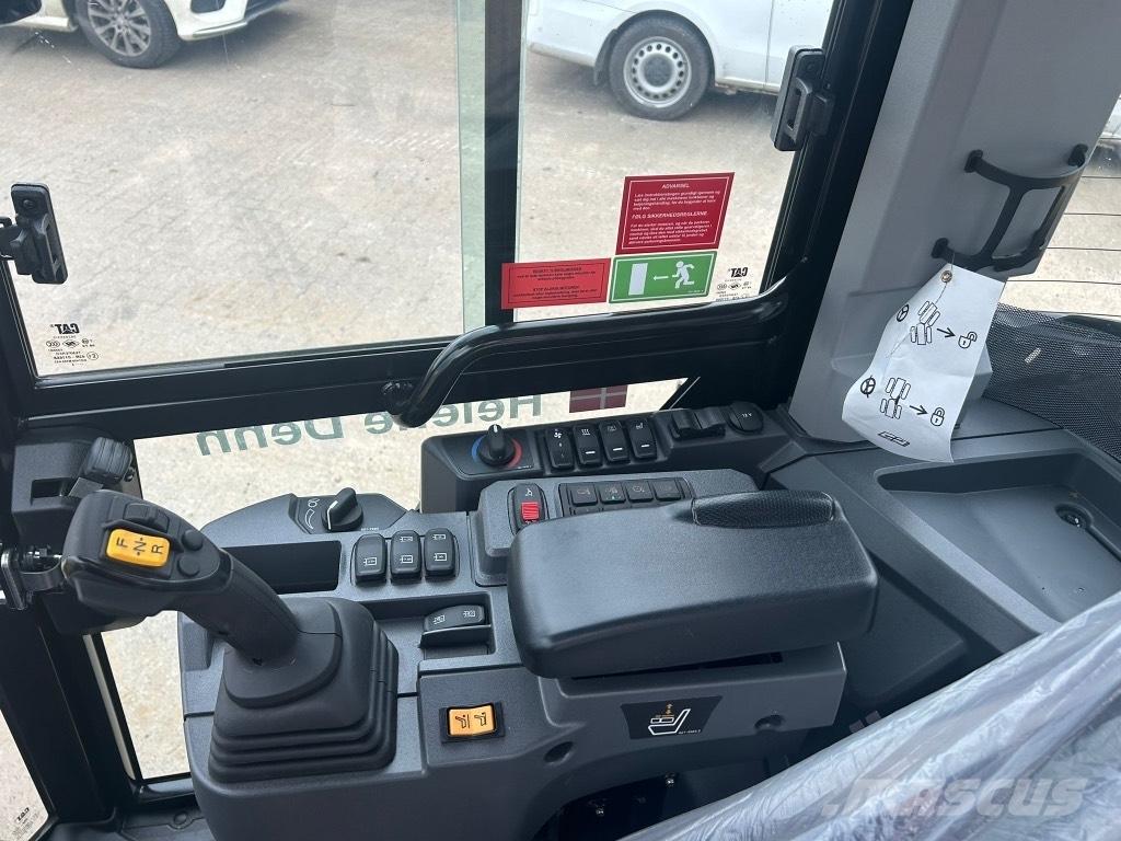 CAT 906 Pyöräkuormaajat