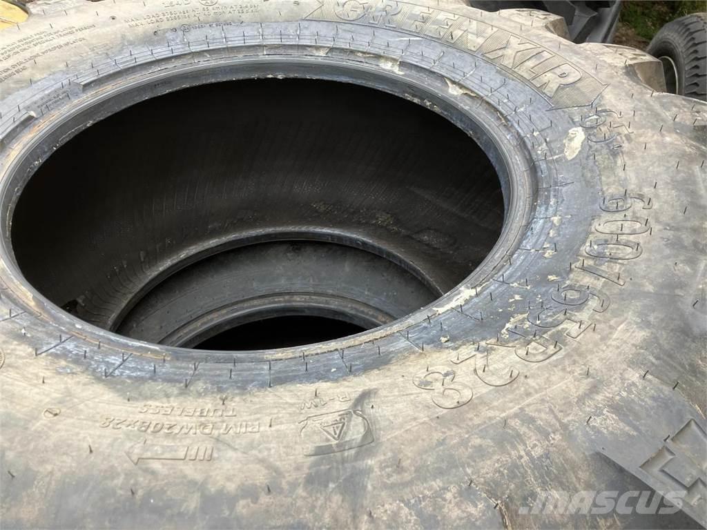  GRI 600/65R28 Renkaat ja vanteet