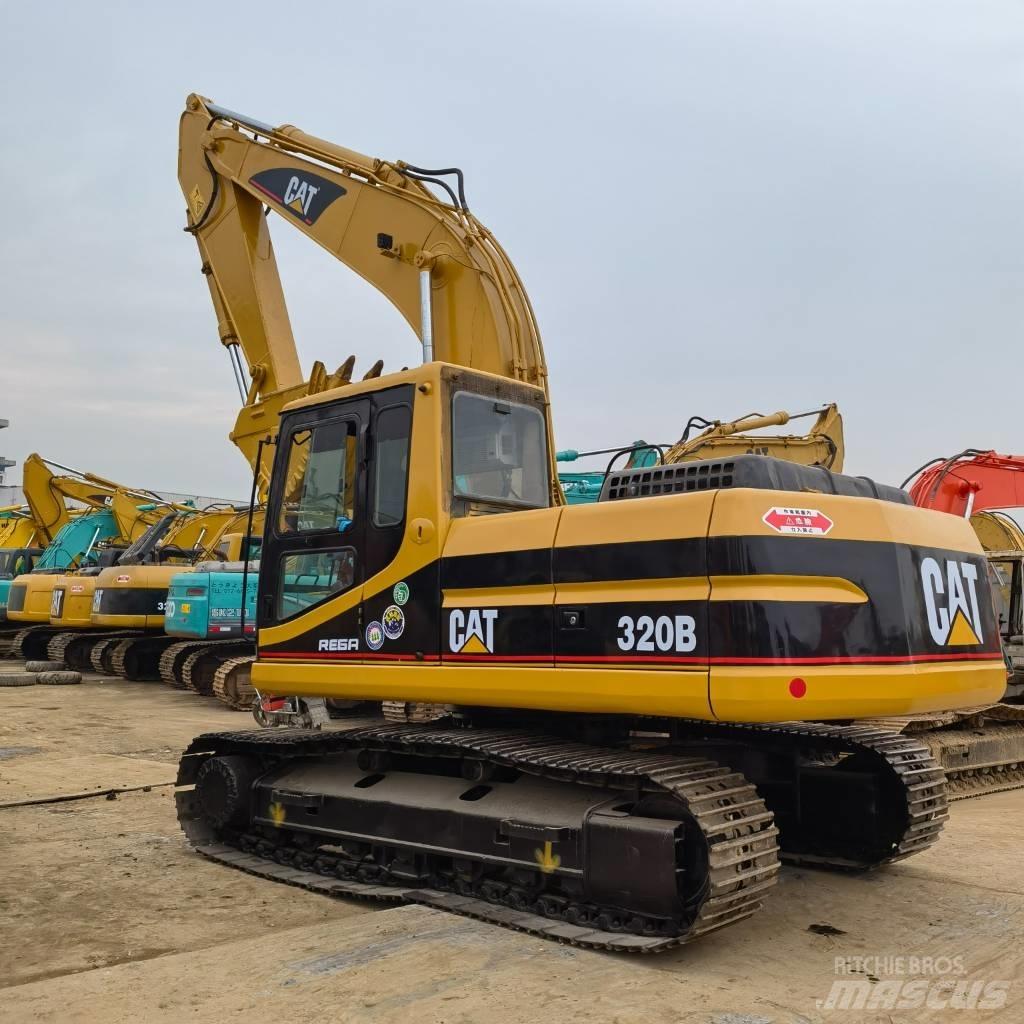 CAT 320 B Telakaivukoneet