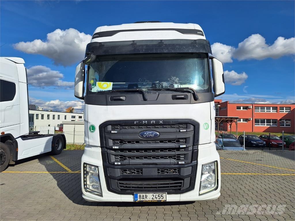 Ford F-MAX 500 Vetopöytäautot