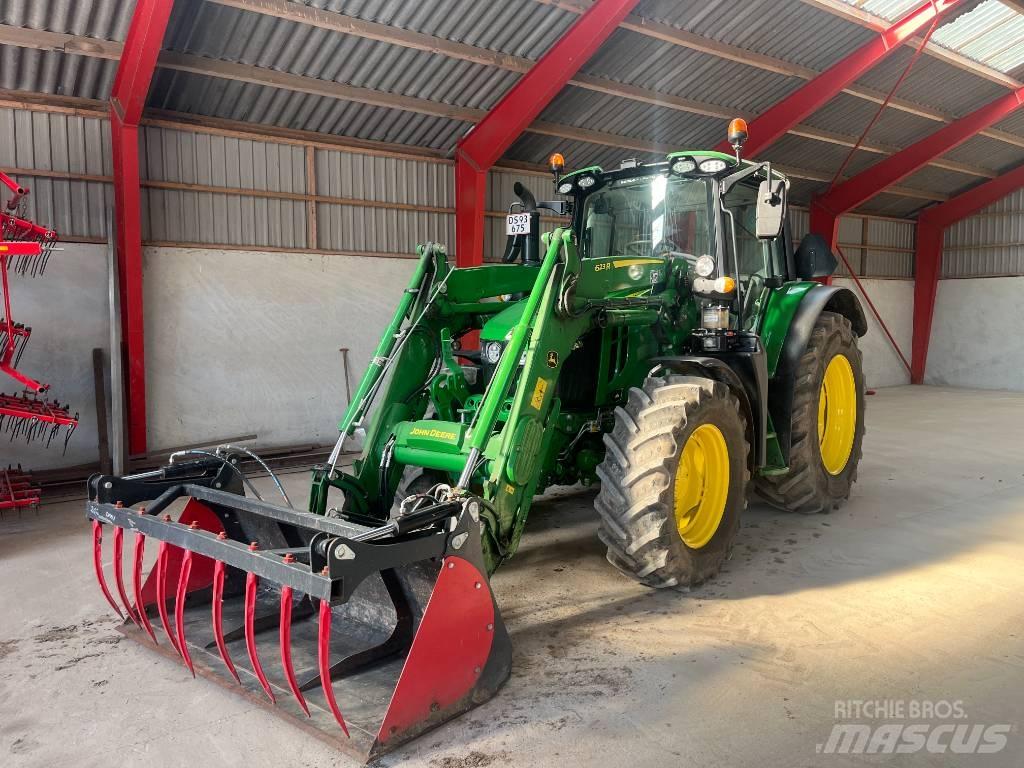 John Deere 6120 M Traktorit