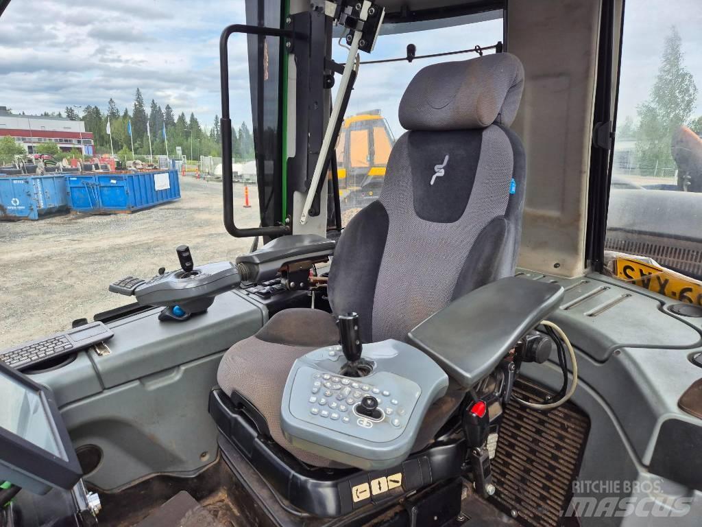 John Deere 1270E Harvesterit