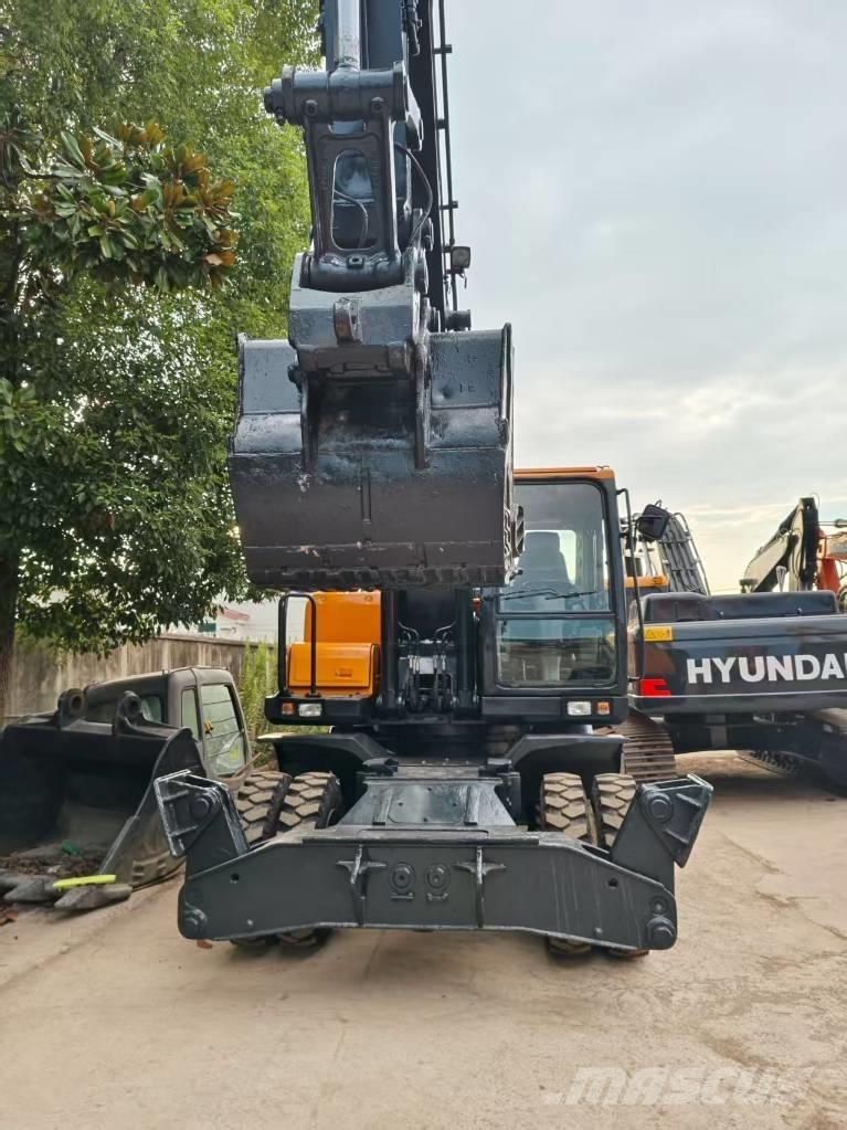 Hyundai R210w-9 Pyöräkaivukoneet