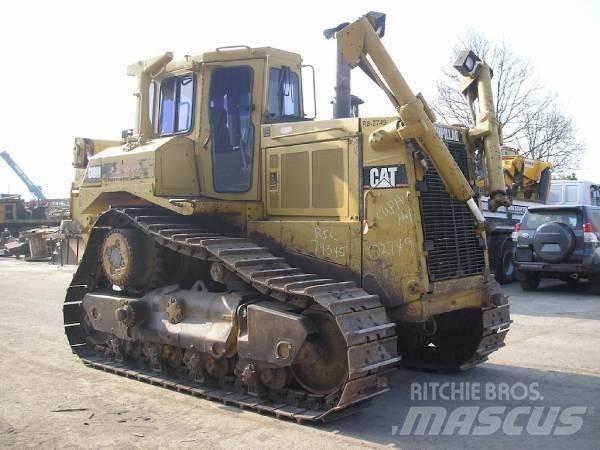 CAT D8N Telaketjupuskutraktorit
