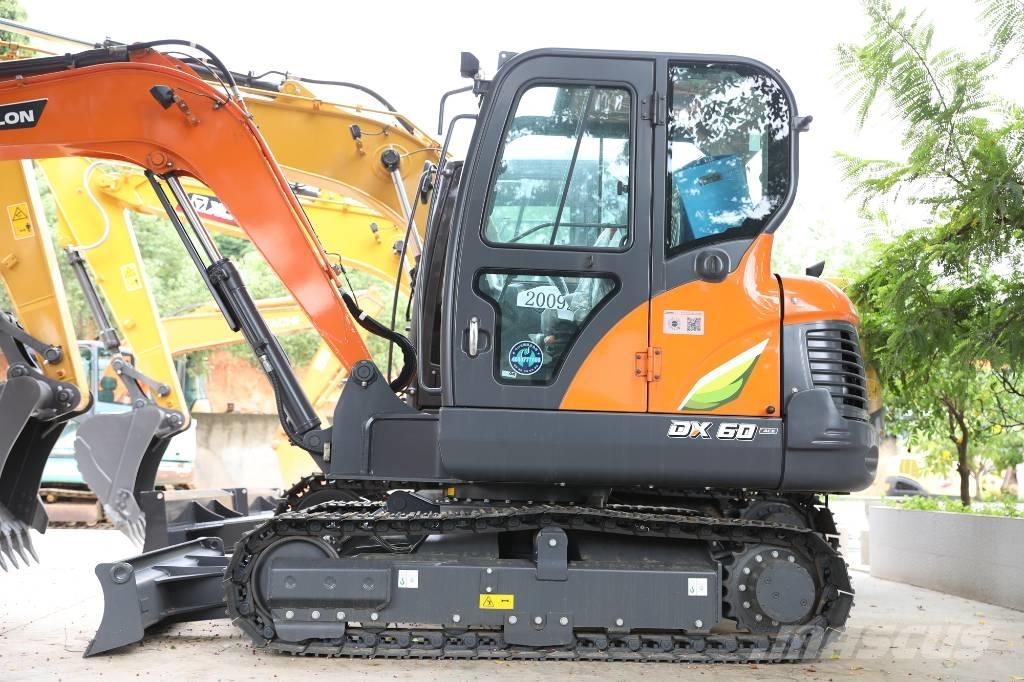 Develon DX 60 E-10 N Pyöräkaivukoneet