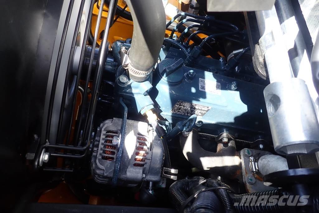 JCB 403 Pienkuormaajat