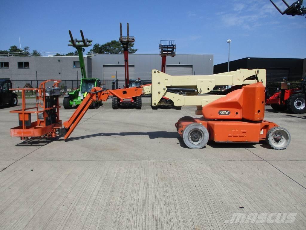 JLG E400 AJPN (687) Pienikokoiset itseliikkuvat puominostimet