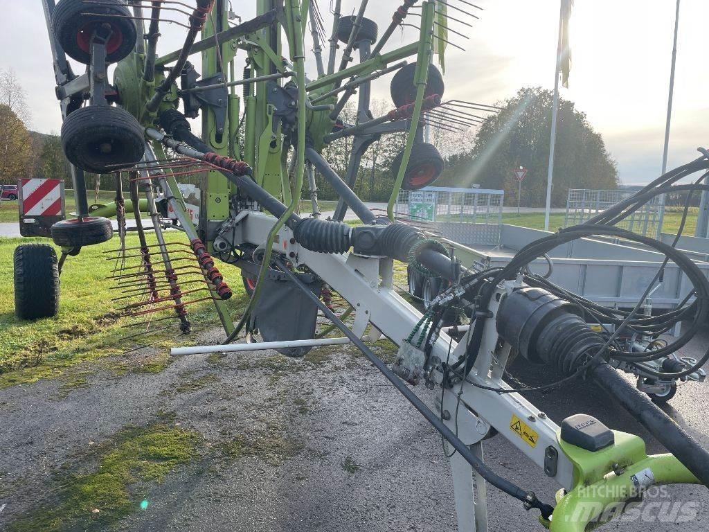 CLAAS Liner 2800 Pöyhimet ja haravat