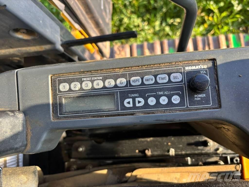 Komatsu PC 210 LC-8 Telakaivukoneet