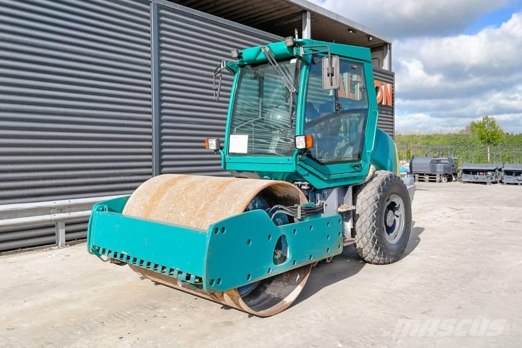 Hamm 3307 HT Yksivalssijyrät