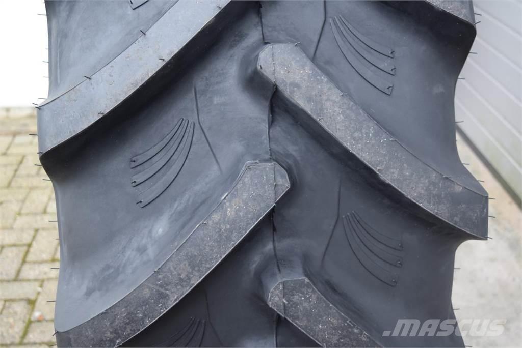  520/70R34 ***GRI*** Renkaat ja vanteet