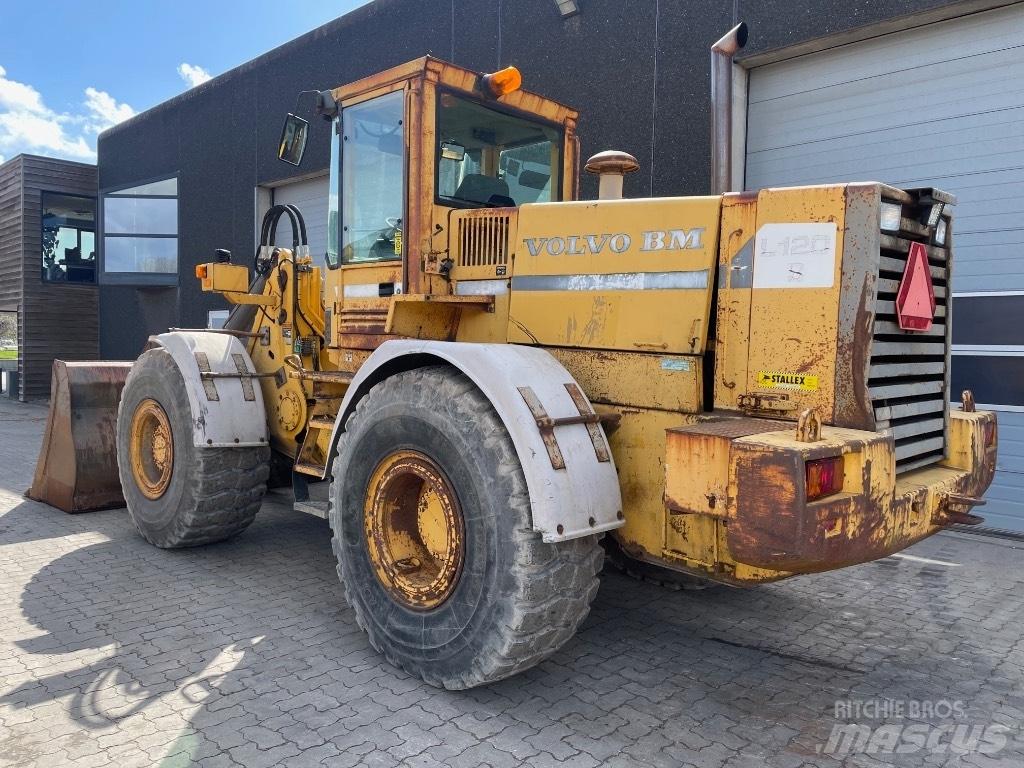 Volvo L120B Pyöräkuormaajat
