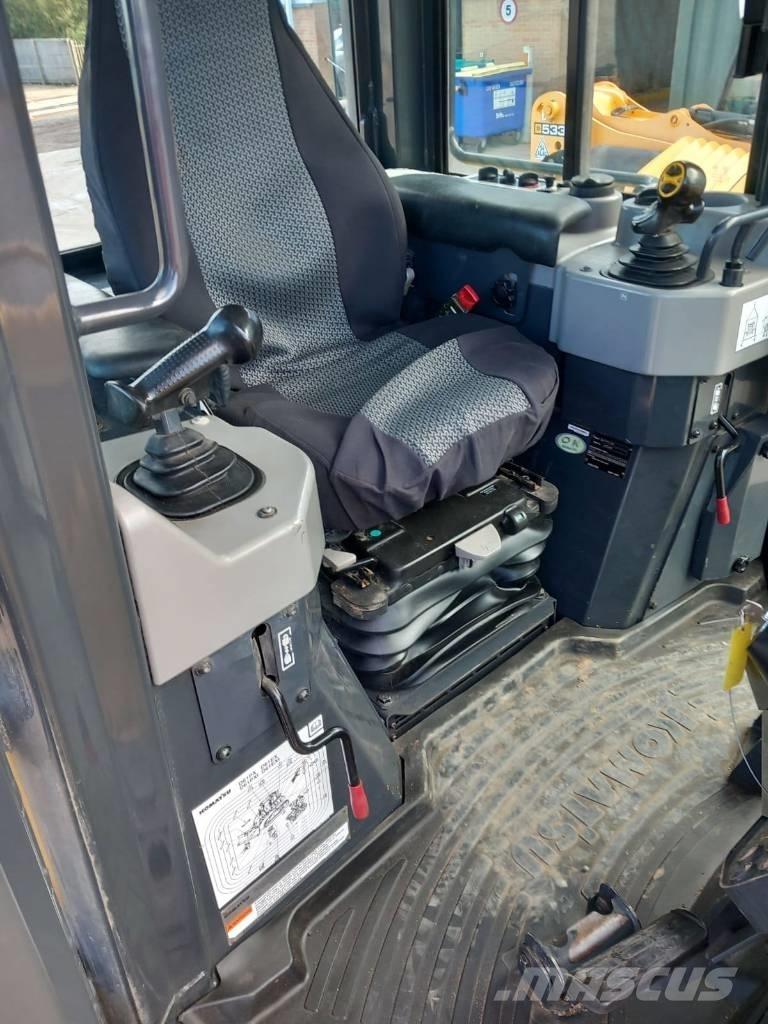Komatsu D61PX-24 Telaketjupuskutraktorit