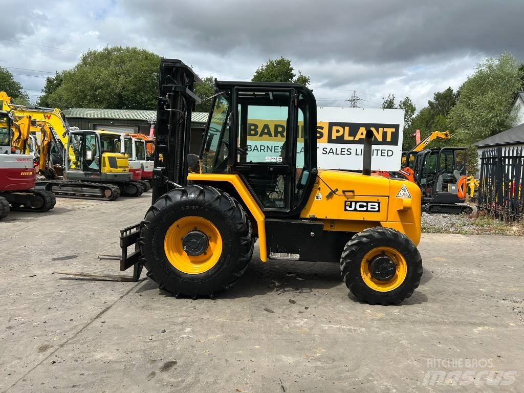 JCB 926 Maastotrukit