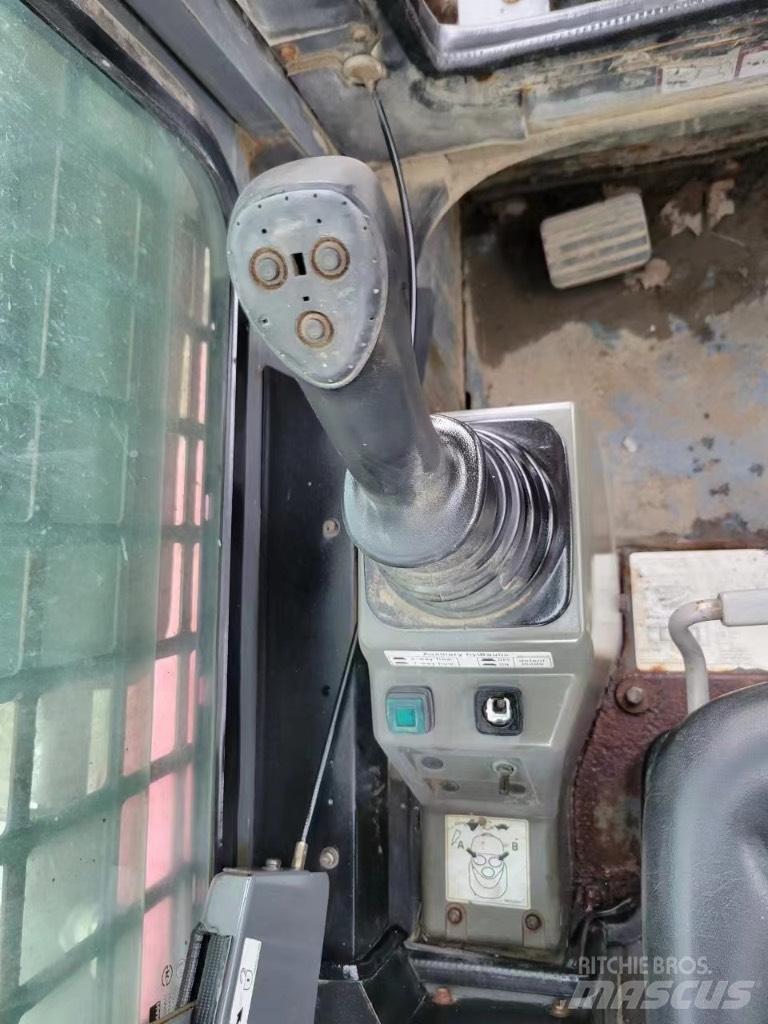 Takeuchi TL150 Liukuohjatut kuormaajat