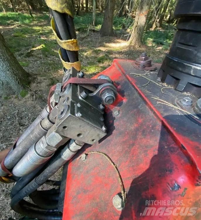 SP 761 LF Harvesterit