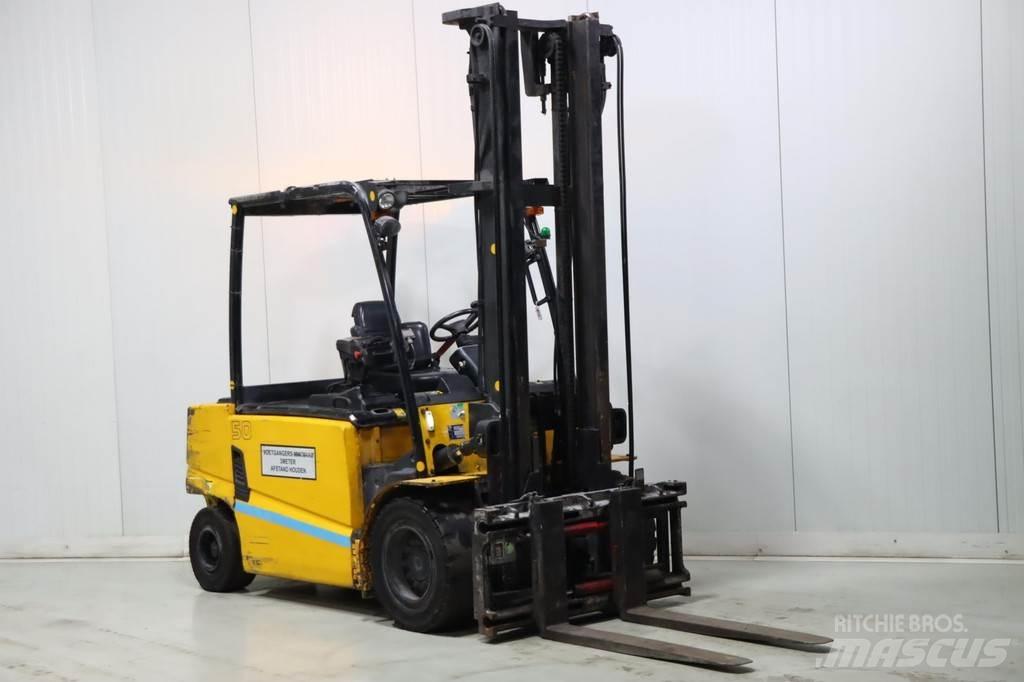 Hyundai 50B-9 Sähkötrukit