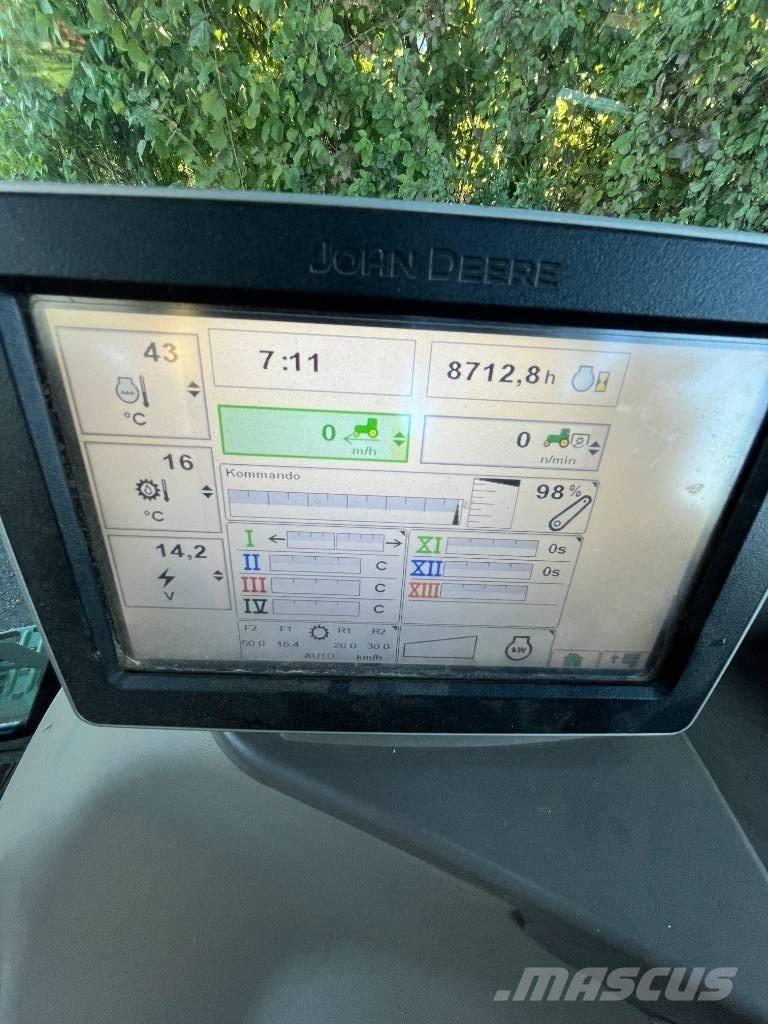 John Deere 6150 R Traktorit