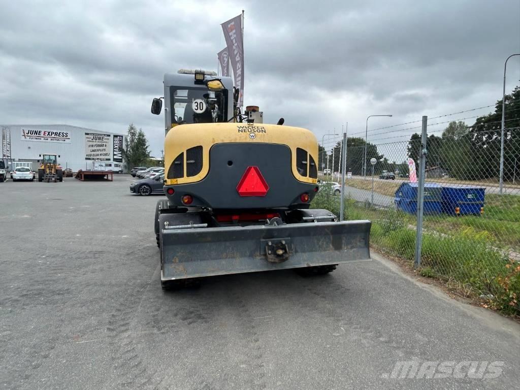 Wacker Neuson EW100 Pyöräkaivukoneet