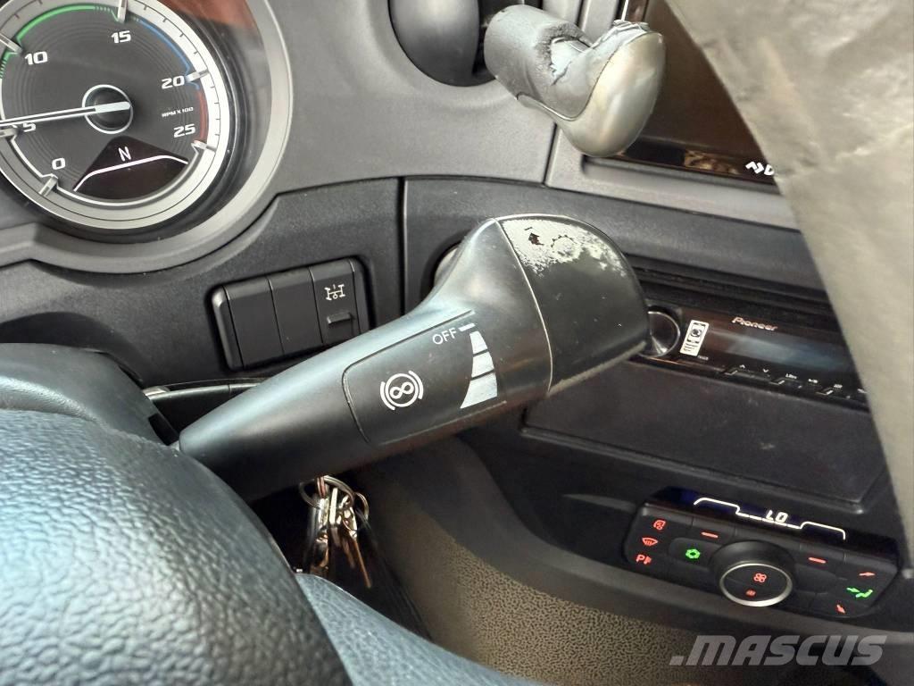 DAF XF 480 FT Vetopöytäautot