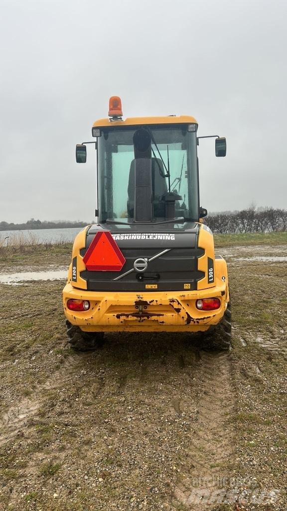 Volvo L 30 G Pyöräkuormaajat
