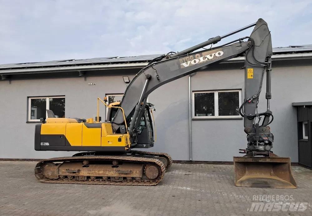 Volvo EC 220 DL Telakaivukoneet