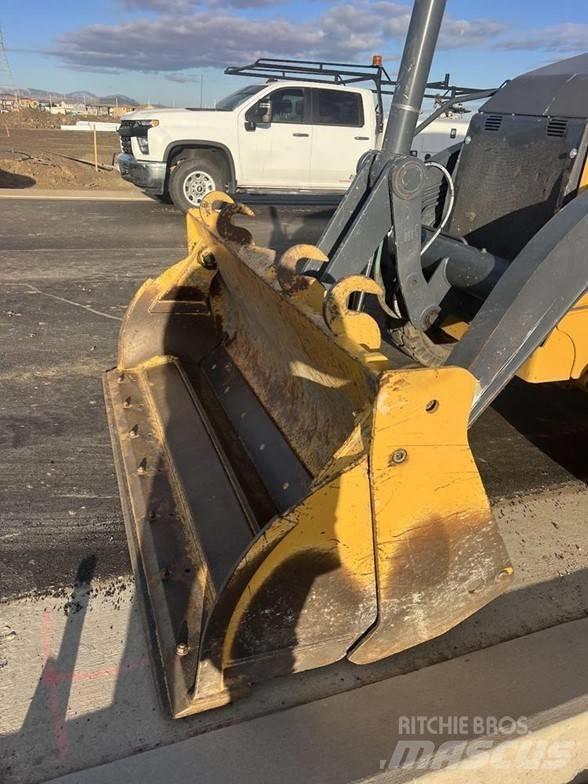 John Deere 310 Kaivurikuormaajat