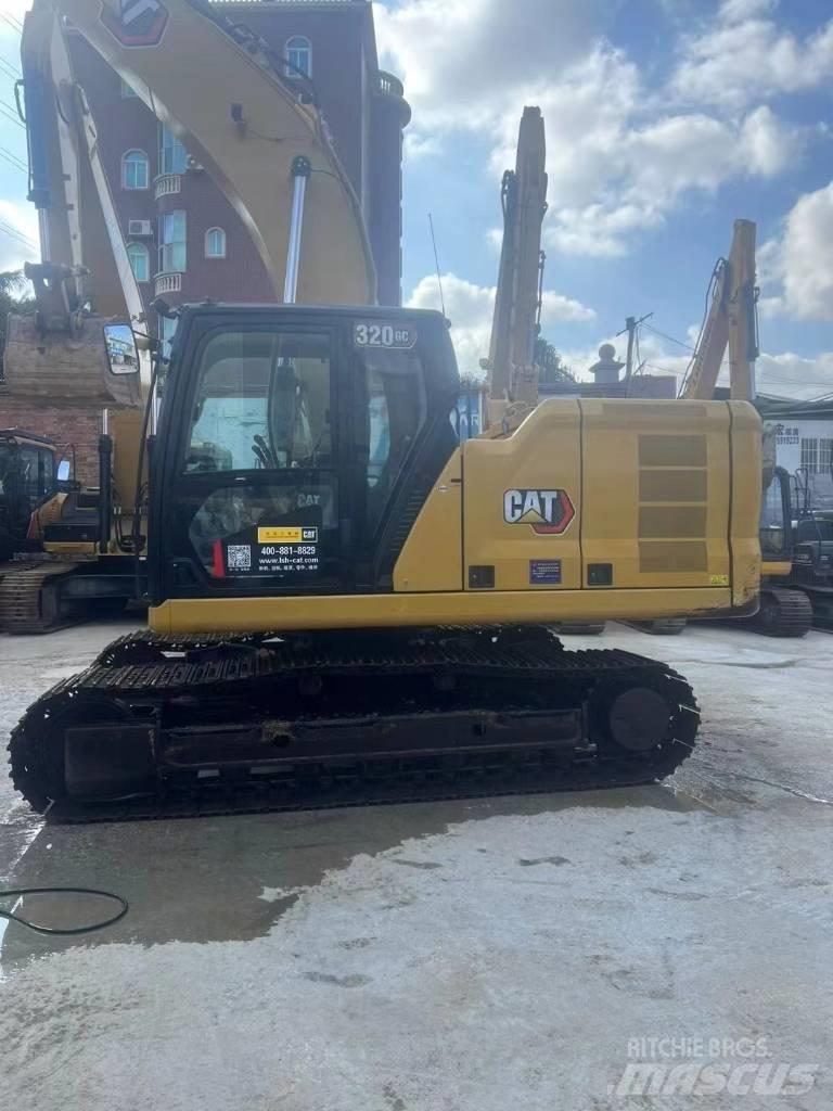 CAT 320 Telakaivukoneet