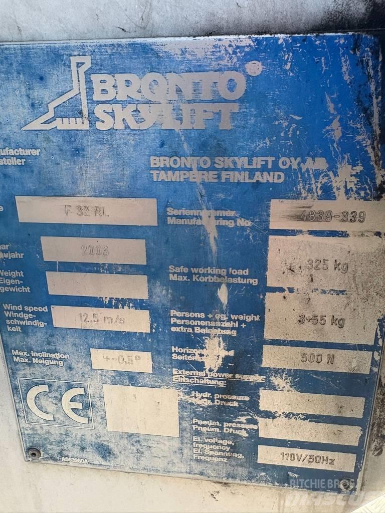 Bronto F32 RL Nostolava-autot