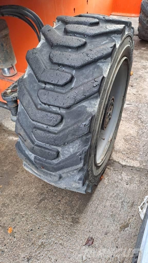 JLG 660 SJ Teleskooppipuominostimet