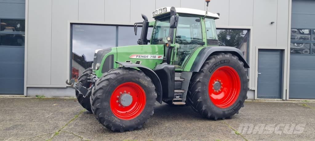 Fendt 718 Vario TMS Traktorit