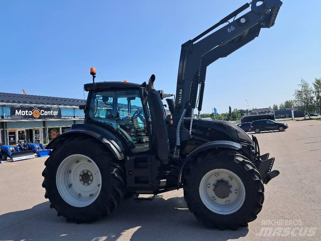 Valtra T174E Versu Traktorit