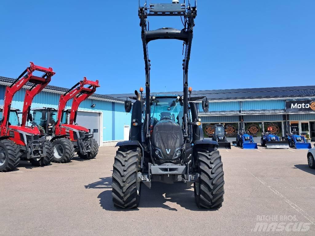 Valtra T174E Versu Traktorit