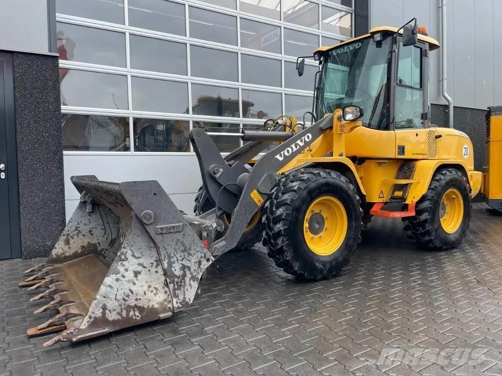 Volvo L30G Pyöräkuormaajat