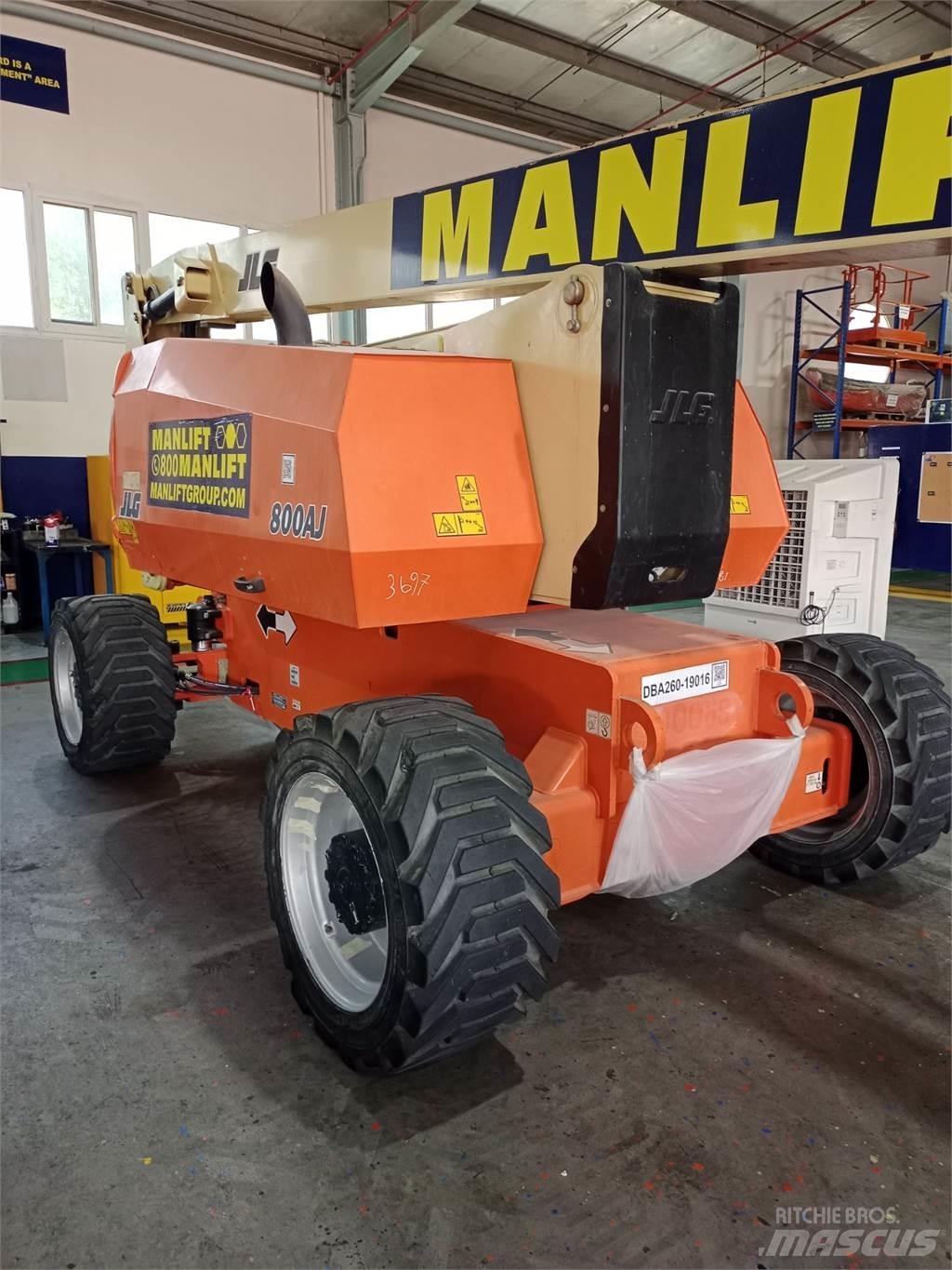 JLG 800AJ Kuukulkijat
