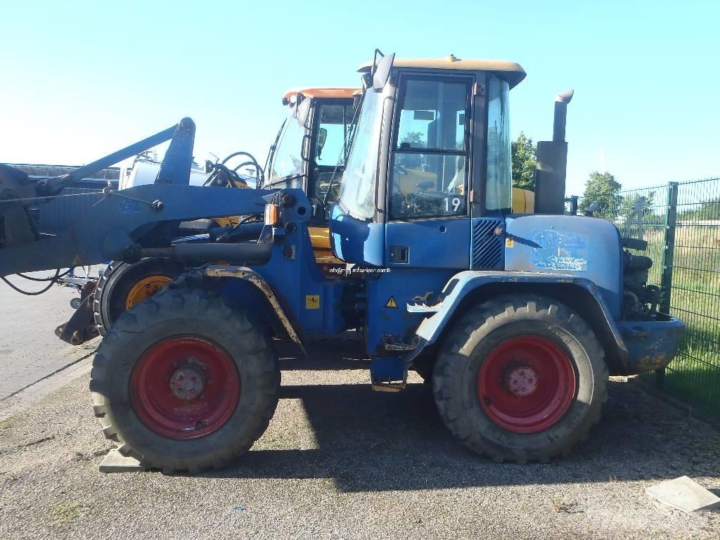 Volvo BM L45 defekt Pyöräkuormaajat