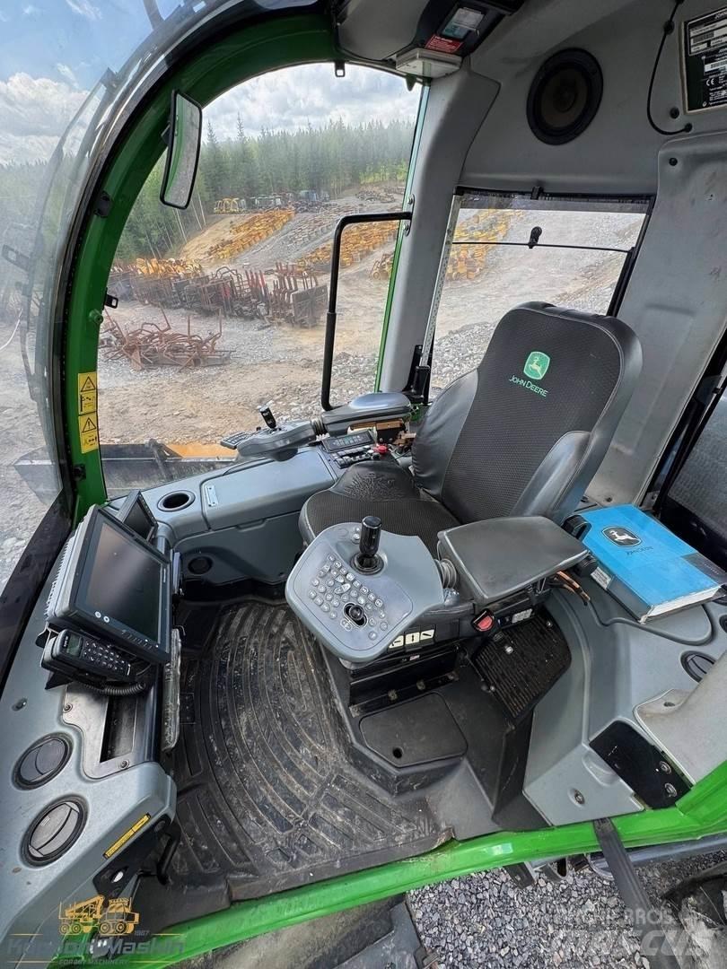 John Deere 1470E Harvesterit