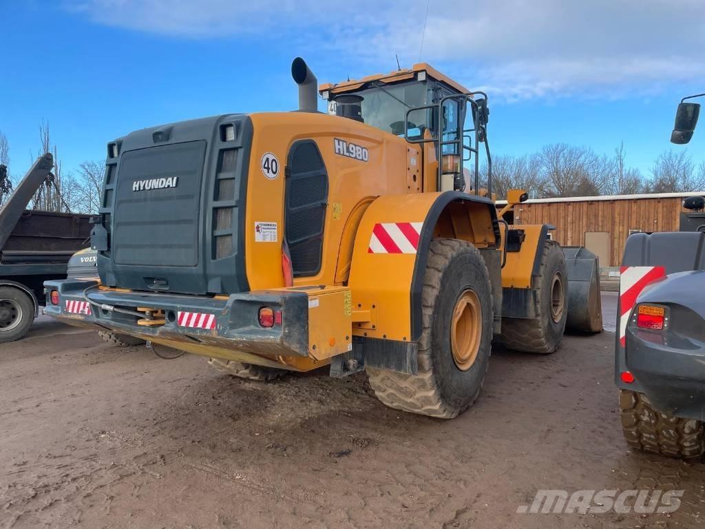 Hyundai HL 980 Pyöräkuormaajat