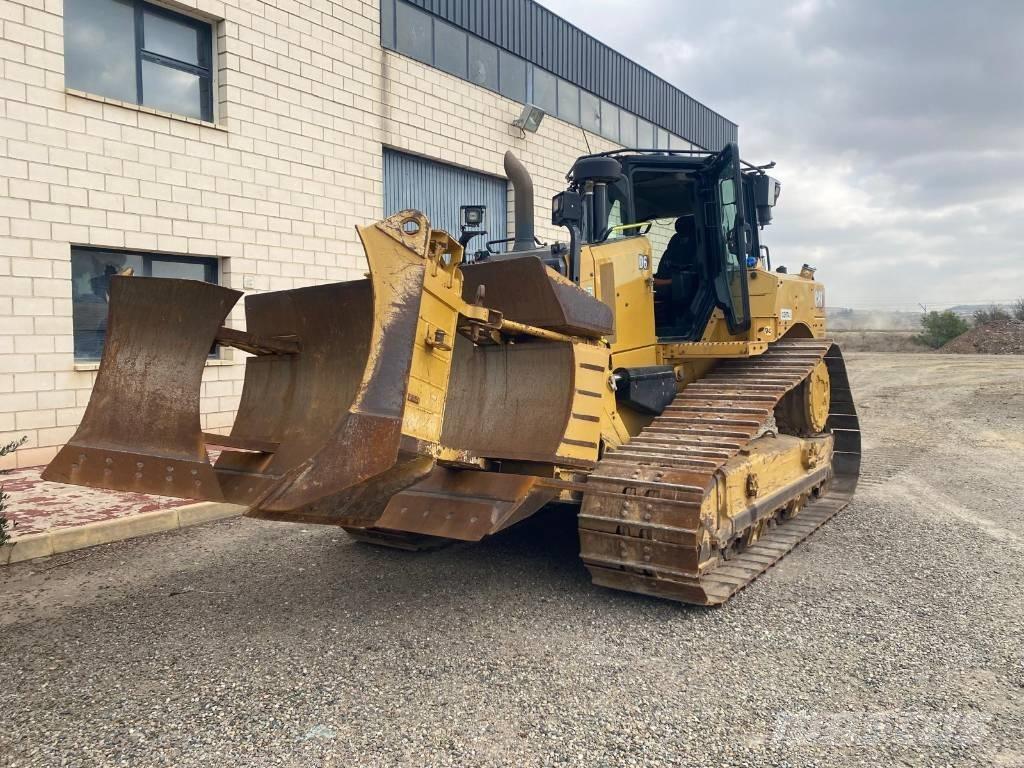 CAT D 6 Telaketjupuskutraktorit