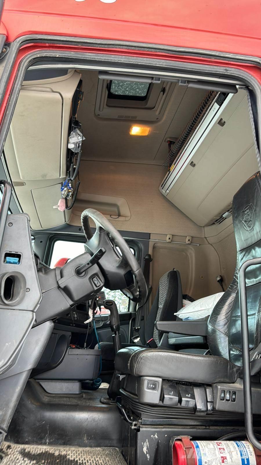 Scania R560 Hakekuorma-autot
