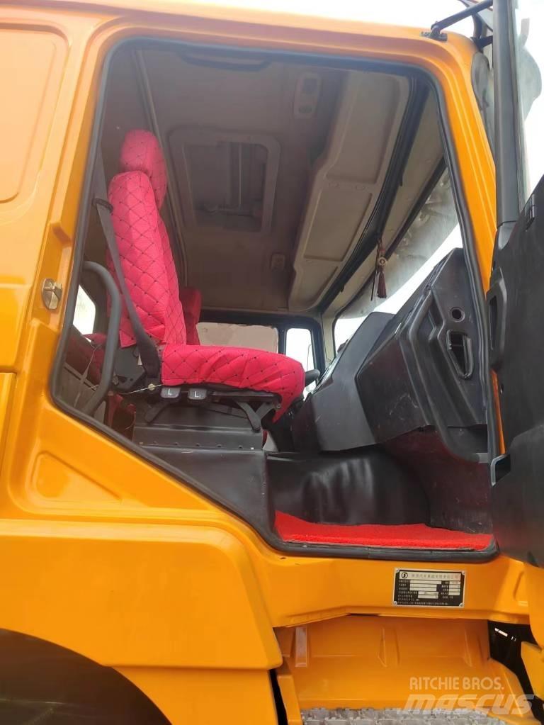 Shacman F3000 6X4 Sora- ja kippiautot