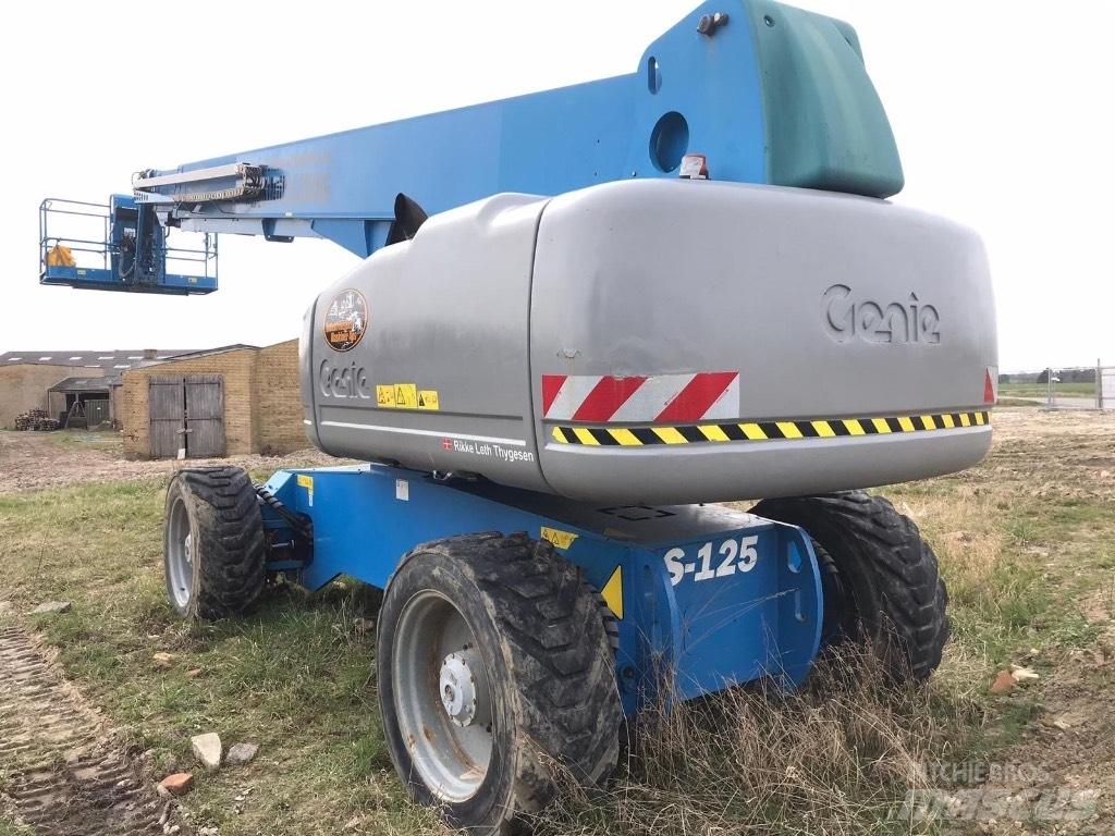 Genie S 125 Teleskooppipuominostimet