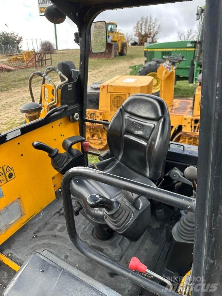 JCB 1 CX Kaivurikuormaajat