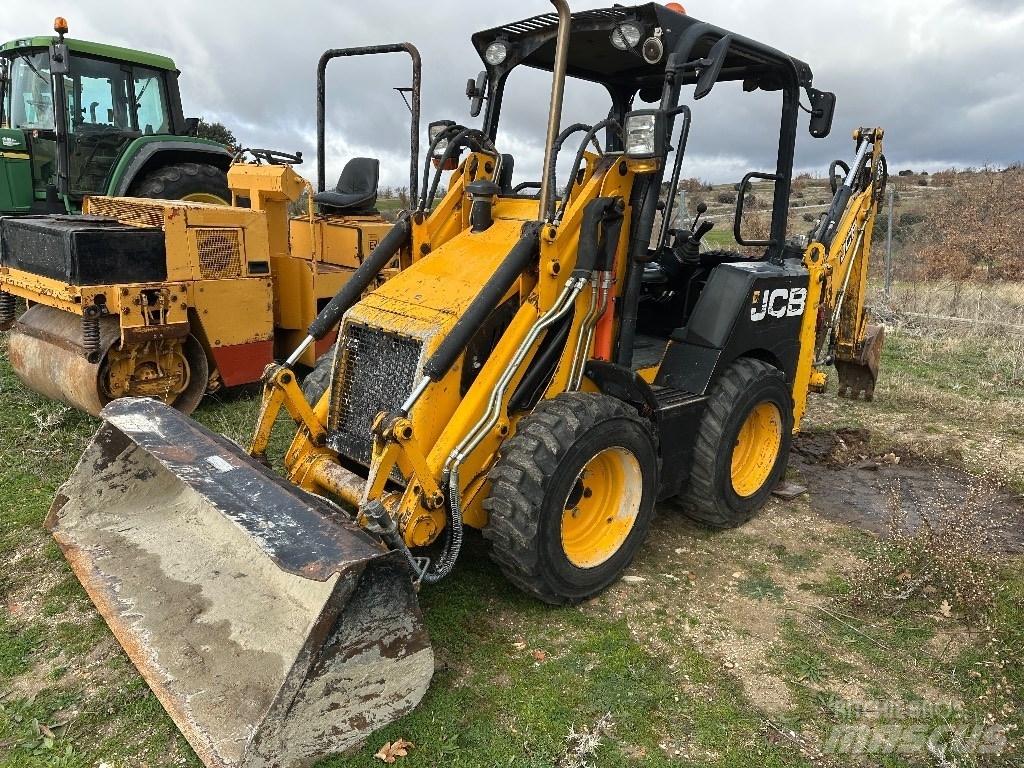 JCB 1 CX Kaivurikuormaajat
