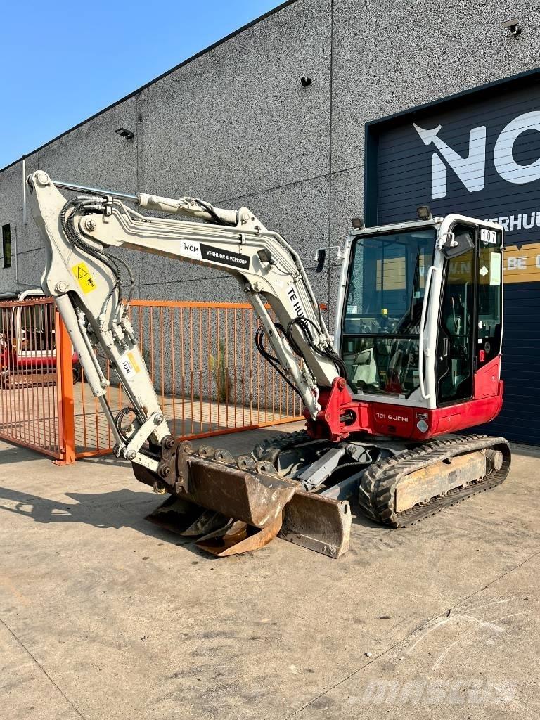 Takeuchi TB 235 Minikaivukoneet < 7t