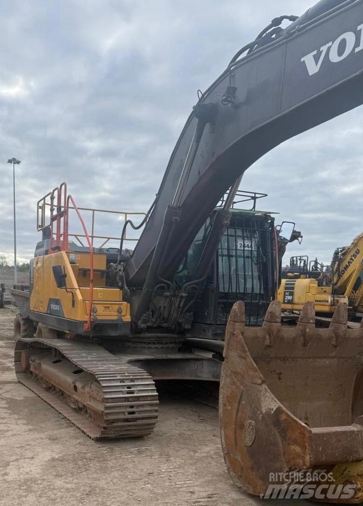 Volvo EC300EL Telakaivukoneet