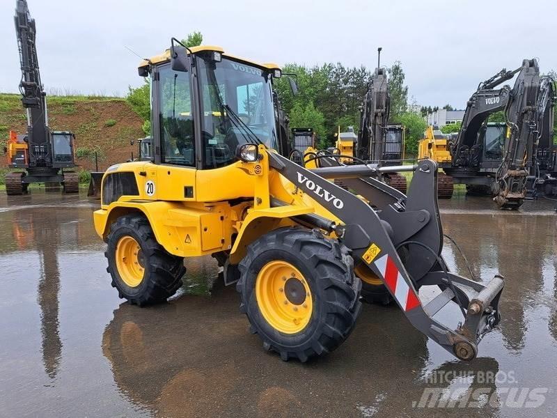 Volvo L 35 G Pyöräkuormaajat