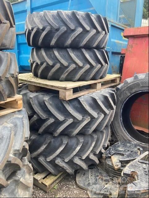 Mitas SET OF TYRES Renkaat ja vanteet
