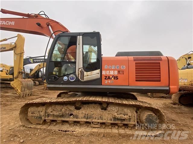 Hitachi zx210 Telakaivukoneet