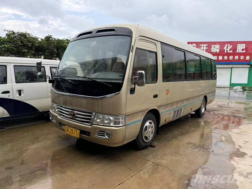 Toyota Coaster Bus Minibussit